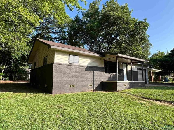613 N Main St, Gladewater, TX 75647