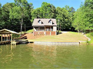 424 Lake Shore Dr, Titus, AL 36080