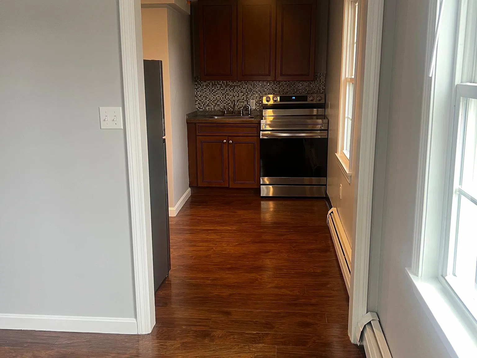 Studio, 300 sqft, $1,500 — Photo 3
