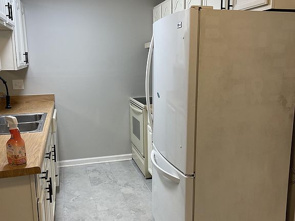 4th image of 7522 Glen Briar Dr