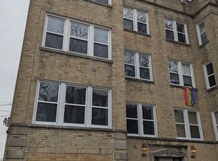 3247 W Cullom Ave #2, Chicago, IL 60618