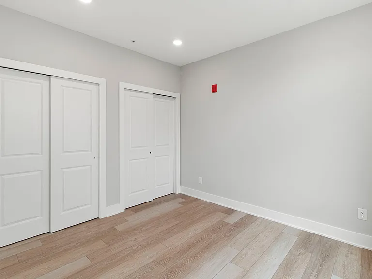 2624 Trenton Ave #307 — Photo 25