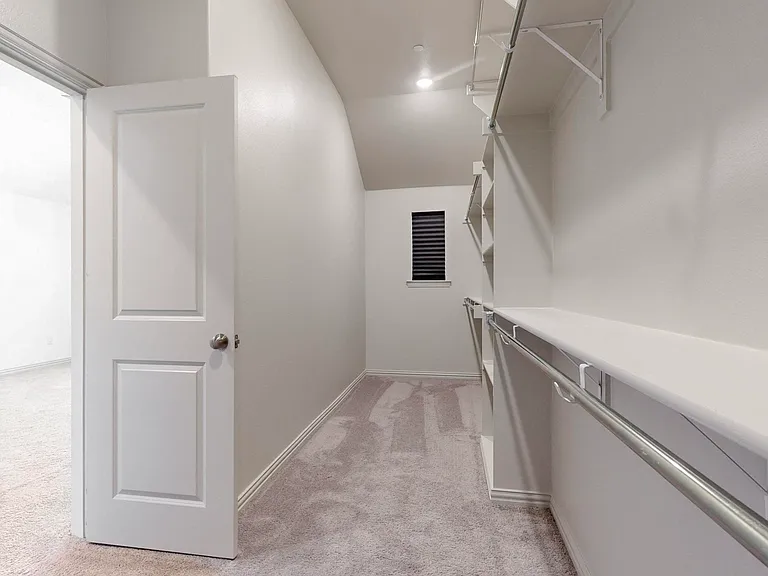 4325 Oliver Dr — Photo 7