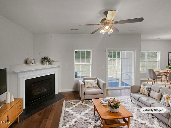 2nd image of 3122 Genlee Dr