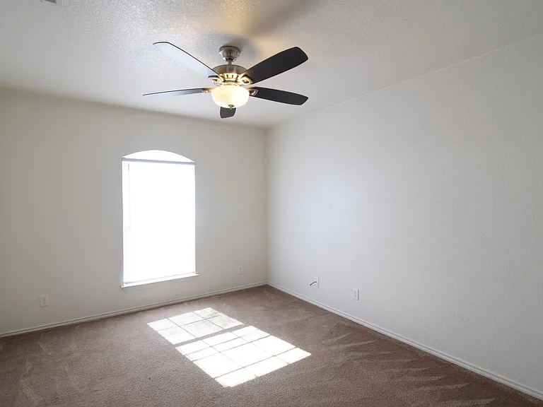 3401 Lorena Dr — Photo 17