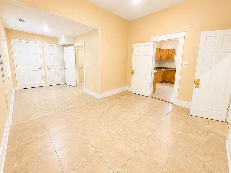3307 Avenue R — Photo 10
