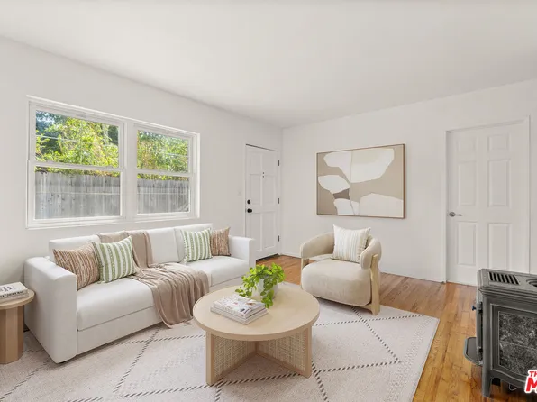 717 Raymond Ave APT 3, Santa Monica, CA 90405