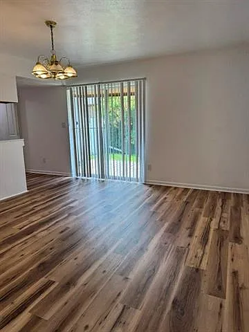 3 bed, 2.5 bath, 1700 sqft, $2,000 — Photo 4