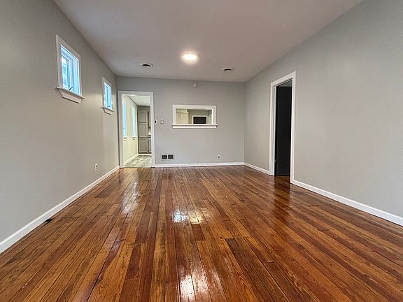 5th image of 270 Grote St #2