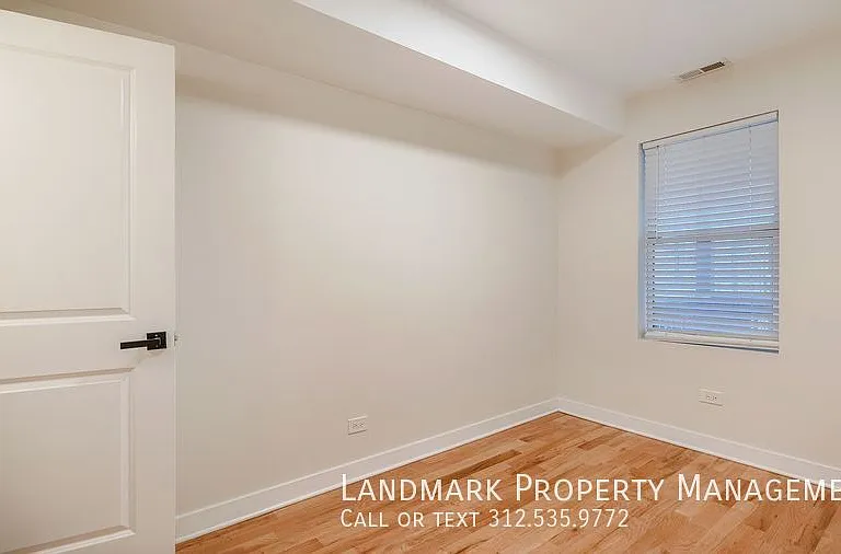 2038 W 21st St #1 — Photo 12