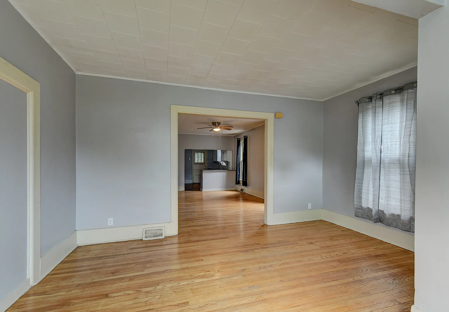 2 bed, 943 sqft, $1,095 — Photo 4