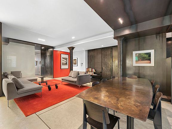 5th image of 622 Greenwich St APT 2C