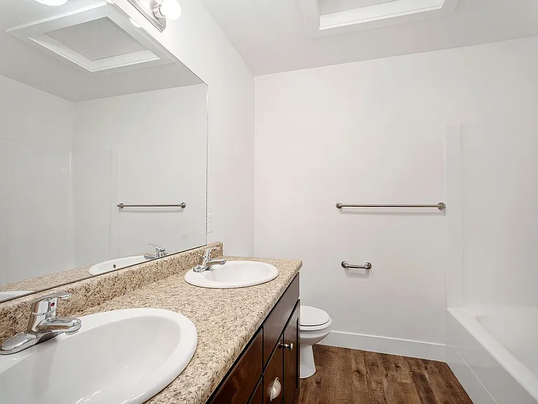 Stonebrook Apartment Homes — Photo 8