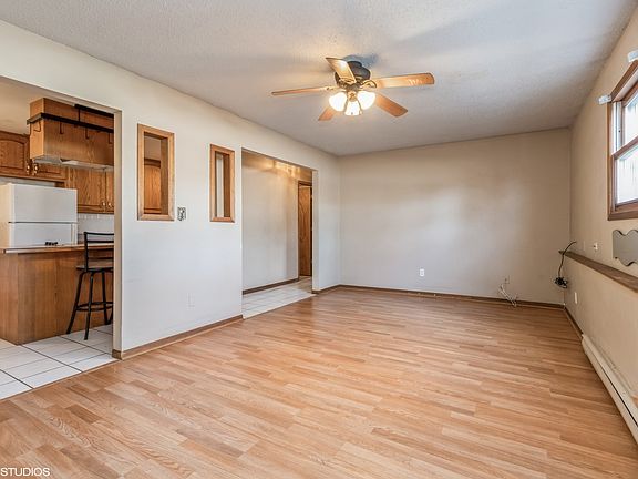2nd image of 3021 Heritage Dr APT 3