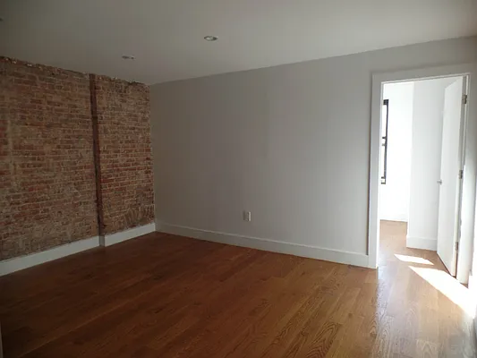 Rented by Level Group | media 35