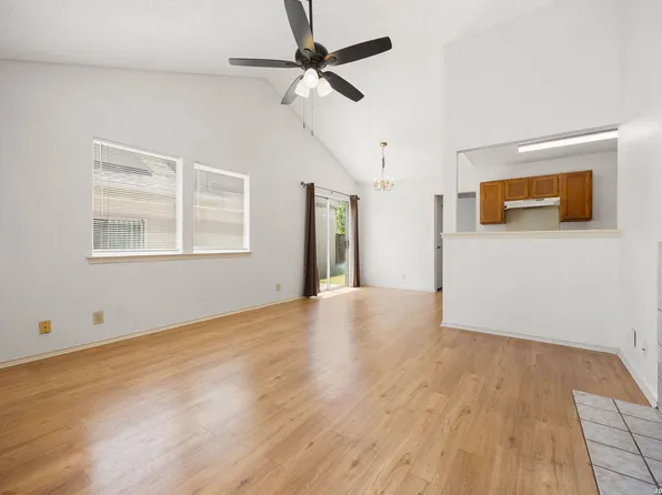 7527 Alverstone, San Antonio, TX 78250