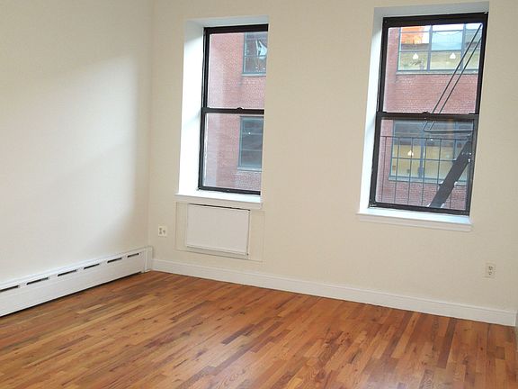 4th image of 525 W 49th St APT 5C