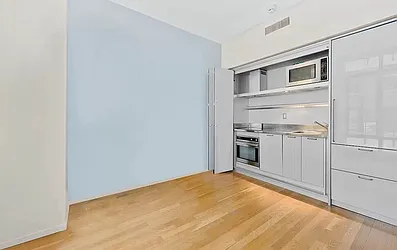 Rented by Luxhome LLC