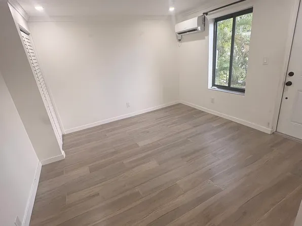 17541 NW 49th Ave, Opa Locka, FL