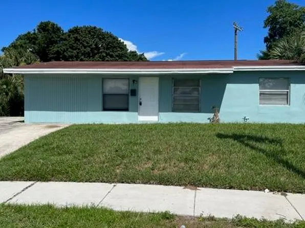 1340 Avenue R, Riviera Beach, FL 33404