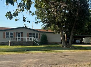 208 E Quincy St, Covington, OK 73730