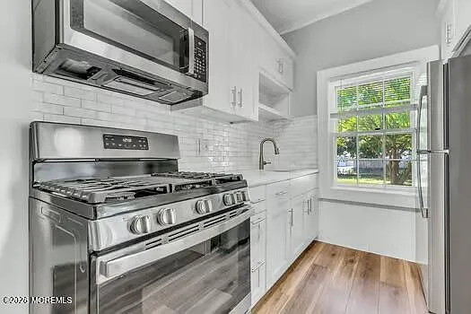 5 bed, 4.5 bath, 2680 sqft, $2,300 — Photo 3