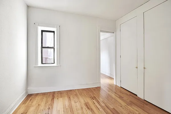 Rented by Compass | media 7