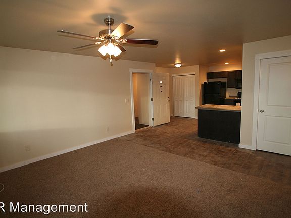 4th image of 3011 N 27th Ave APT 10