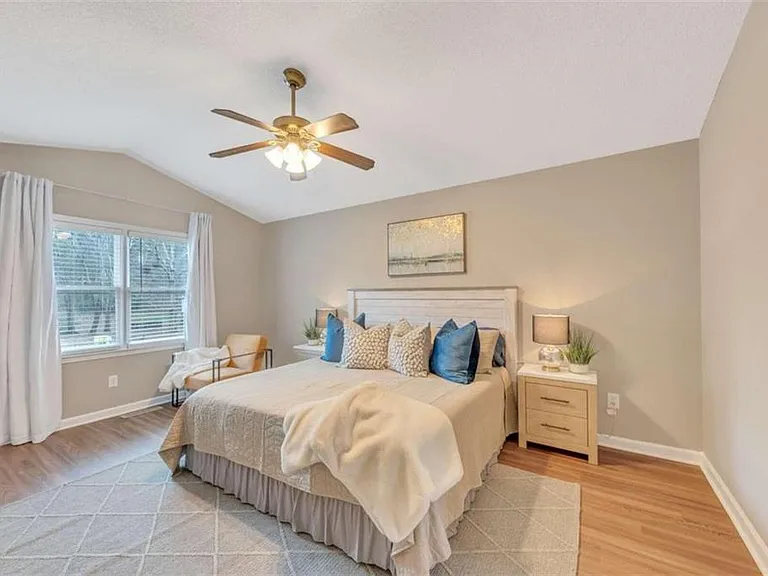 56 Brentwood Dr — Photo 12