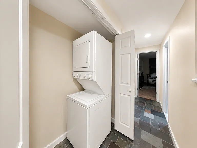 1447 W St NW — Photo 3