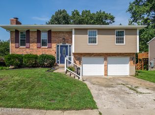 5504 Sprigwood Ln, Louisville, KY 40291