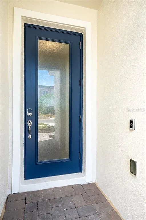 3 bed, 2.5 bath, 1864 sqft, $2,350 — Photo 3