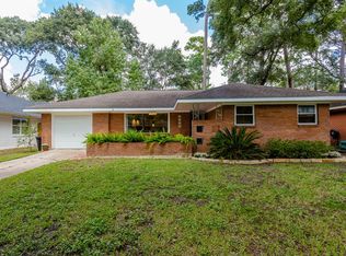 2306 Hewitt Dr, Houston, TX 77018