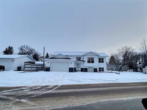 5209 57th Ave, Ponoka, AB T4J 1G6