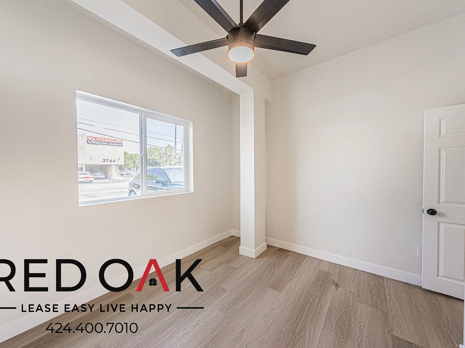 Inviting 1-Bed with Stainless Steel Appliances, Air Conditioning, On-Site Laundry and Parking Inc... — Photo 4