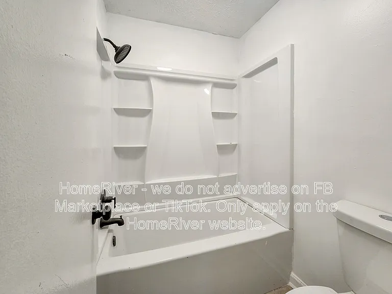 5482 Martins Crossing Rd — Photo 10