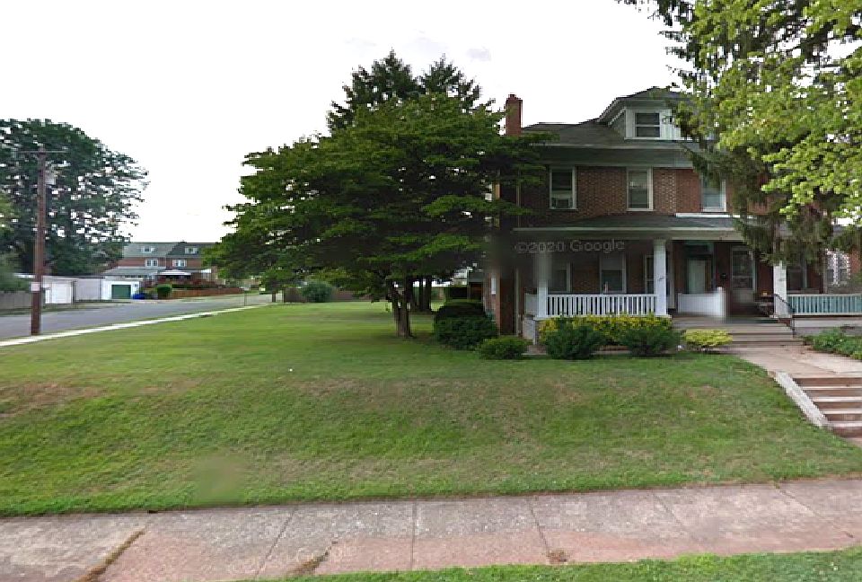 1st image of 703 Noble St