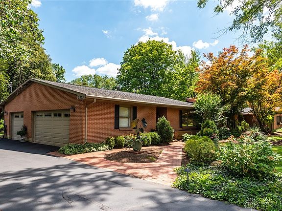 4th image of 7572 Normandy Ln