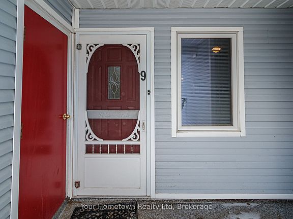 2nd image of 10 Mulligan Ln #9