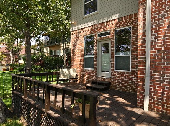 4th image of 121 Pinehurst Dr