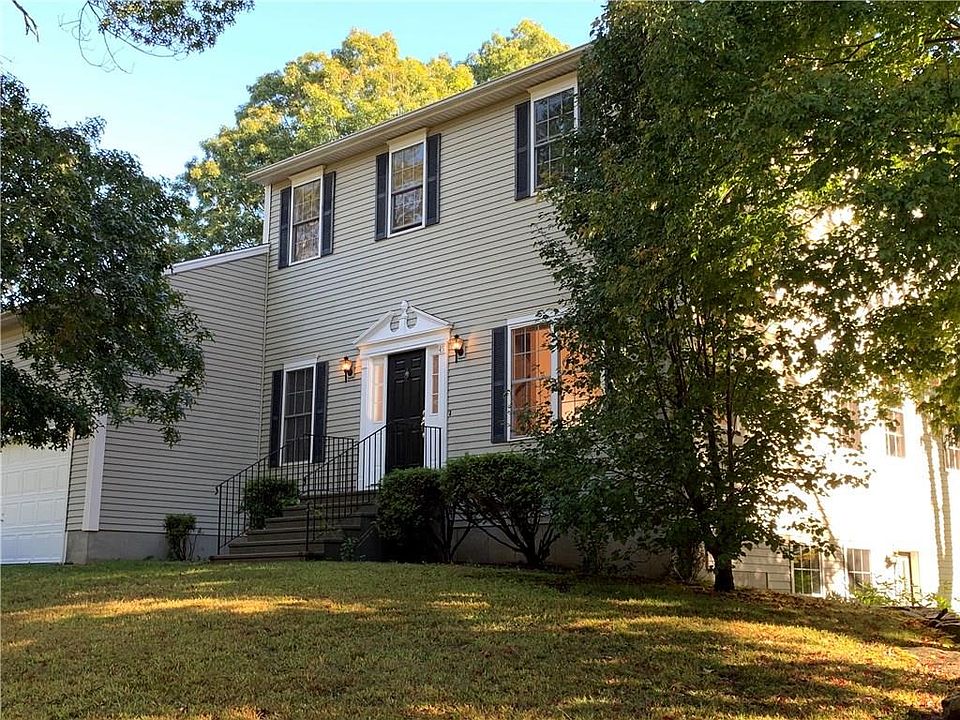 1st image of 45 Woodstock Ln