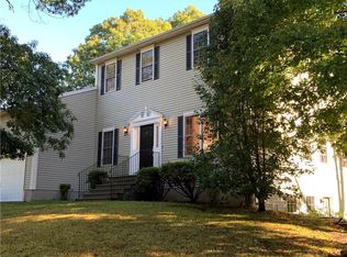 45 Woodstock Ln, South Kingstown, RI 02879