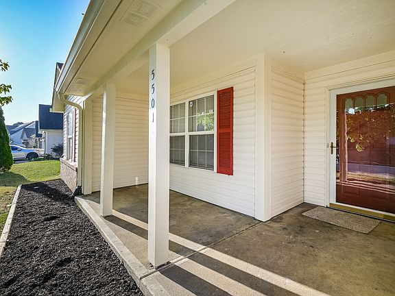 4th image of 5501 Great Woods Dr