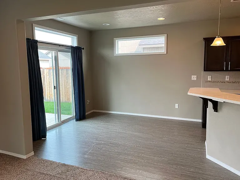 21104 Azalia Ave — Photo 11