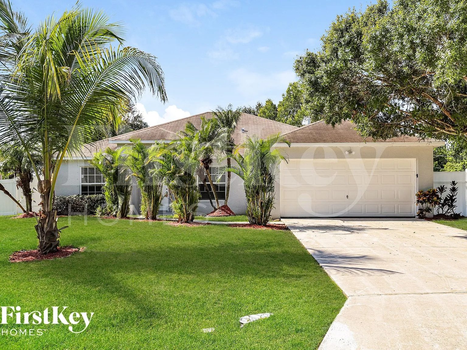 3 bed, 2.0 bath, 2074 sqft, $2,930 — Photo 1