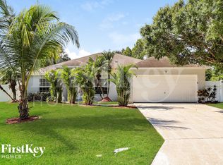 422 SW Cherryhill Rd, Port Saint Lucie, FL 34953
