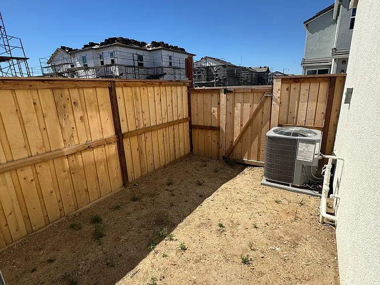 211 Stargaze Ln — Photo 26