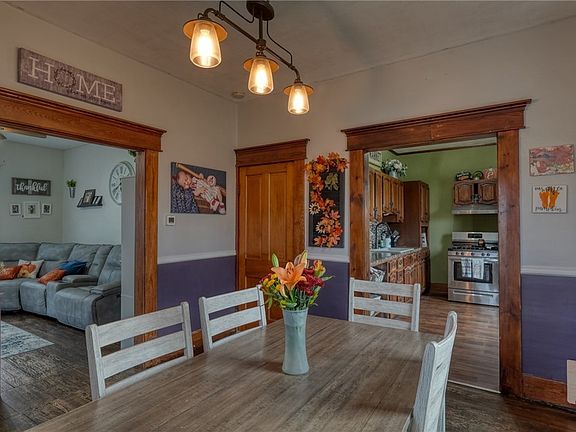 5th image of 316 Rich St