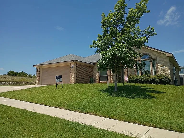 6211 Newcastle Dr — Photo 1