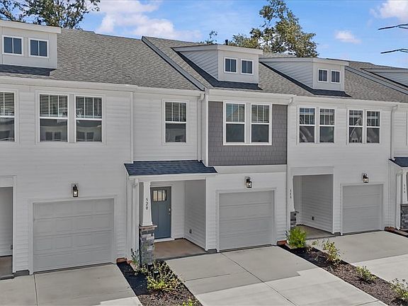 2nd image of 520 Harebell Way